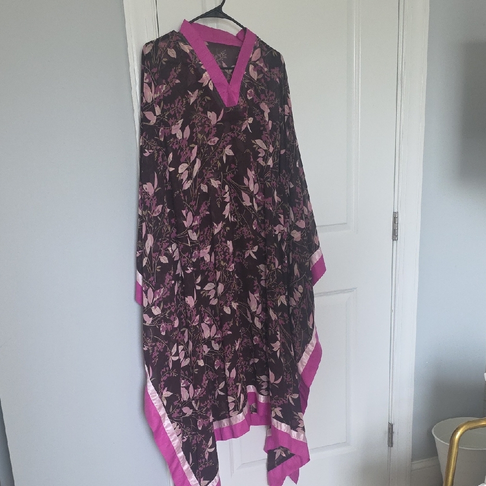 Floral Kaftan / Poncho with Brown And Pink Accents And Applic